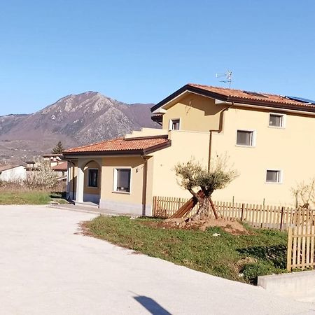 モンテッラ Horse House Bed & Breakfast エクステリア 写真